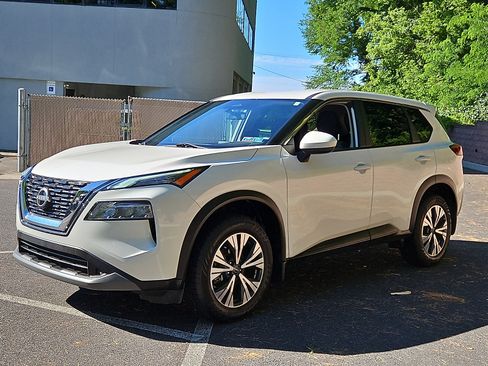 Certified 2023 Nissan Rogue SV AWD/4WD image 3
