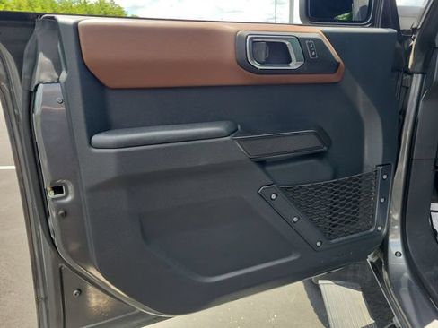 Used 2024 Ford Bronco Outer Banks w/ Sasquatch Package AWD/4WD image 38