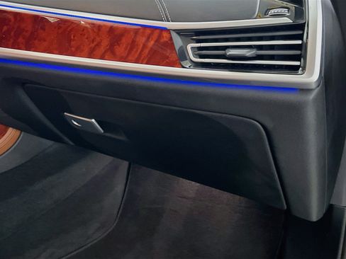 Used 2022 BMW ALPINA XB7 AWD/4WD image 27