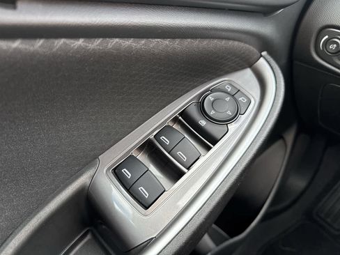 Used 2022 Chevrolet Malibu LS image 32