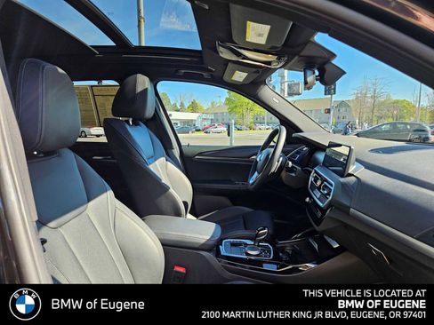 Used 2024 BMW X3 xDrive30i AWD/4WD image 11