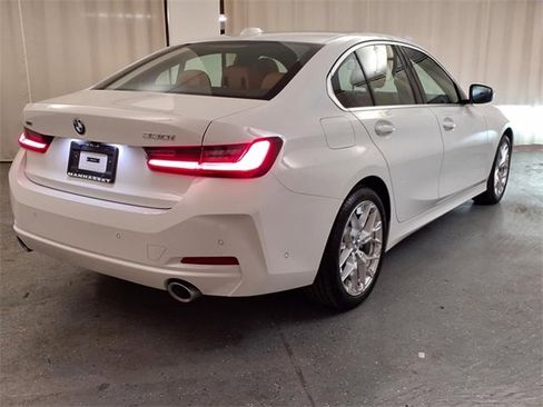 Used 2025 BMW 330i xDrive 330i xDrive w/ Premium Package image 5