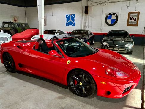 Used 2004 Ferrari 360 Spider image 13