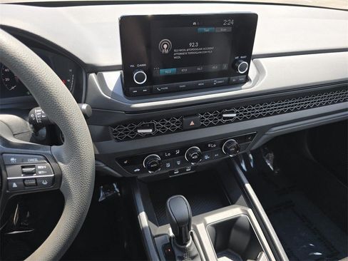 Used 2024 Honda Accord EX image 29