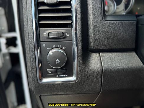 Used 2018 RAM 1500 Laramie Longhorn w/ Convenience Group AWD/4WD image 19