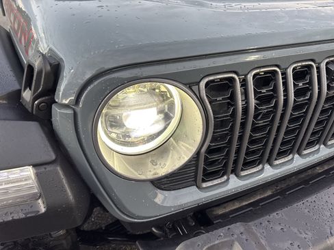 New 2026 Jeep Wrangler Unlimited Rubicon w/ Safety Group image 10