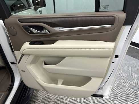 Used 2021 GMC Yukon XL Denali RWD image 17