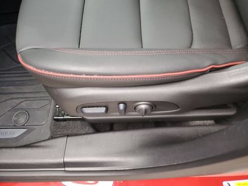 New 2026 Chevrolet TrailBlazer RS w/ Convenience Package FWD image 20