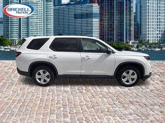 Certified 2023 Honda Pilot LX video 2