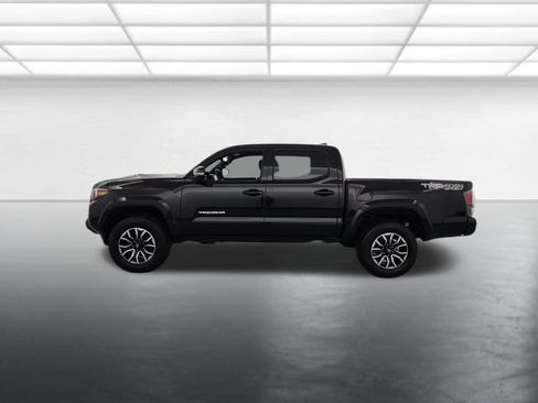 Used 2023 Toyota Tacoma TRD Sport AWD/4WD image 5