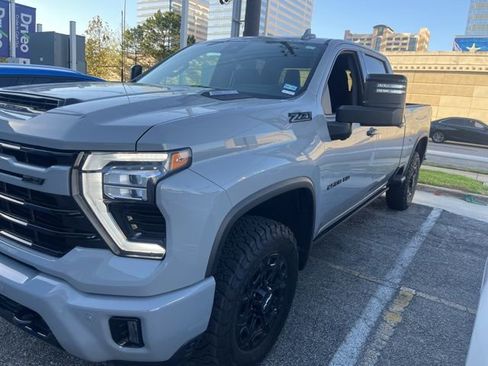 Used 2024 Chevrolet Silverado 2500 LTZ w/ LTZ Plus Package image 4
