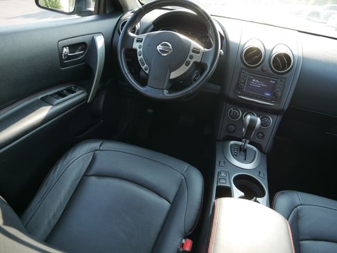 Used 2012 Nissan Rogue SL AWD/4WD image 9
