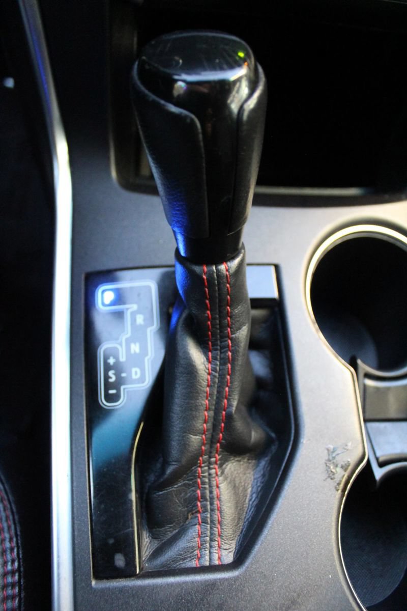 Used 2016 Toyota Camry SE FWD image 22