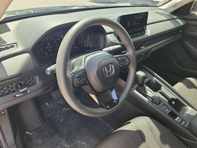 Used 2023 Honda Accord EX image 17