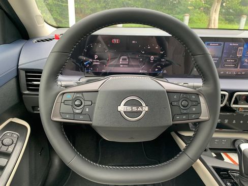 New 2026 Nissan Sentra SL w/ Floor Mat Package FWD image 8