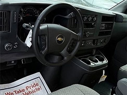 New 2022 Chevrolet Express 3500 w/ Power Convenience Package image 13