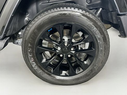 Used 2023 Jeep Wrangler Sahara w/ Cold Weather Group image 11