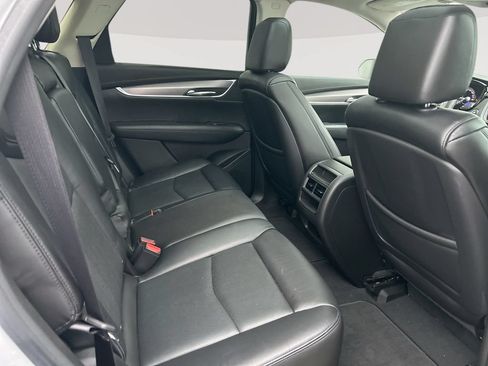 Used 2017 Cadillac XT5 Luxury w/ Driver Awareness Package AWD/4WD image 30
