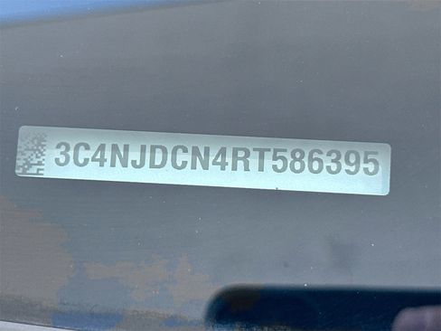 Used 2024 Jeep Compass Limited image 32