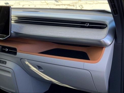 New 2025 Volkswagen ID. Buzz 1st Edition image 23