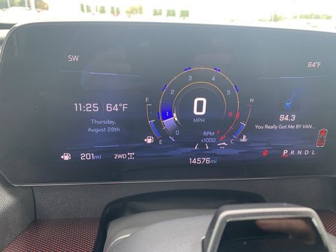 Used 2024 Chevrolet Traverse RS w/ LPO, Floor Liner Package image 18