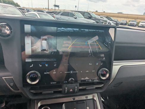 Used 2024 Lexus GX 550 AWD/4WD image 10