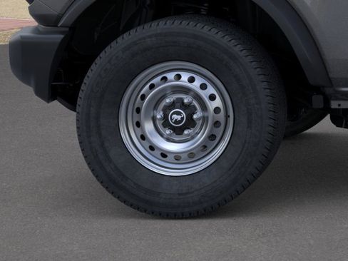 New 2025 Ford Bronco 4-Door image 21