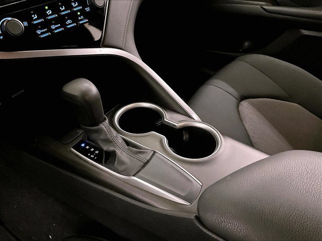 Used 2021 Toyota Camry LE FWD image 16