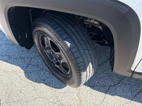 Used 2020 Jeep Renegade Sport image 31