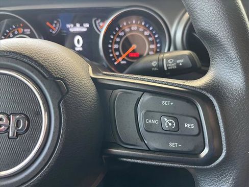 Used 2018 Jeep Wrangler Unlimited Sport AWD/4WD image 18