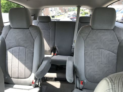 Used 2014 Buick Enclave Convenience AWD/4WD image 18