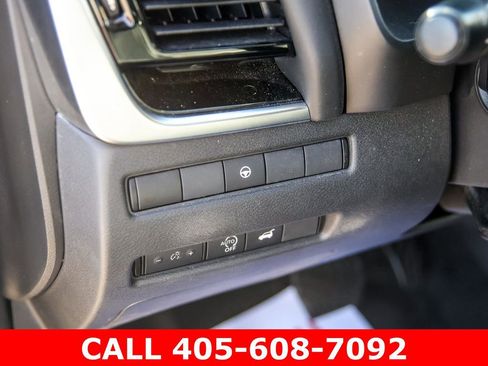 Used 2023 Nissan Rogue SL AWD/4WD image 29
