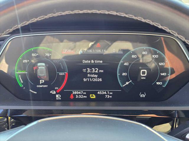 Used 2024 Audi Q8 e-tron Premium Plus w/ Premium Plus Package AWD/4WD image 26