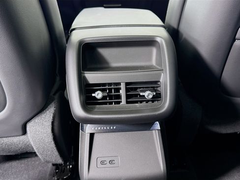 Used 2025 Cadillac Lyriq Sport RWD image 29