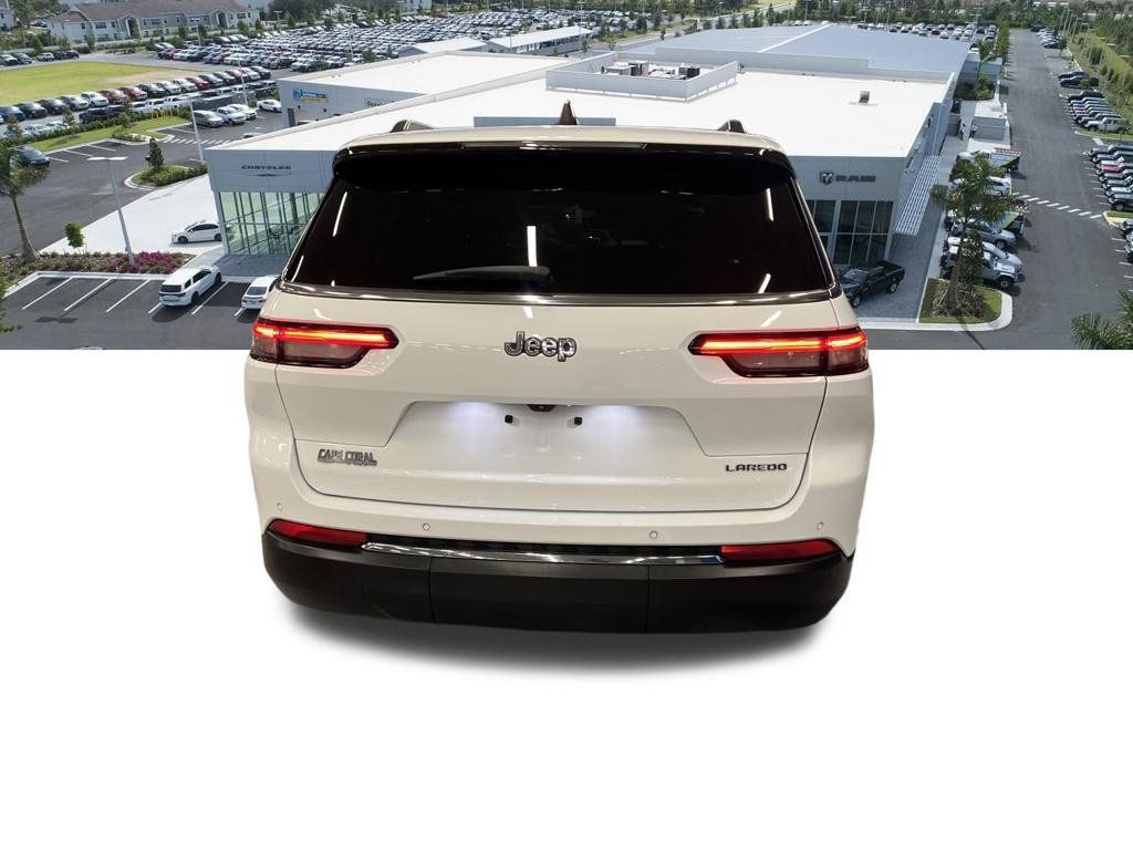 Certified 2023 Jeep Grand Cherokee L Laredo RWD image 5