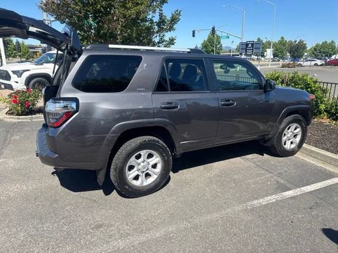 Certified 2022 Toyota 4Runner SR5 RWD image 31