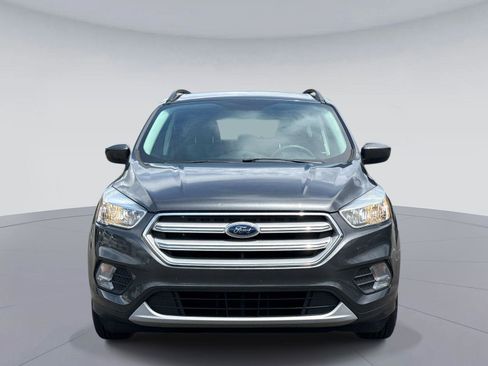 Used 2018 Ford Escape SE FWD image 8