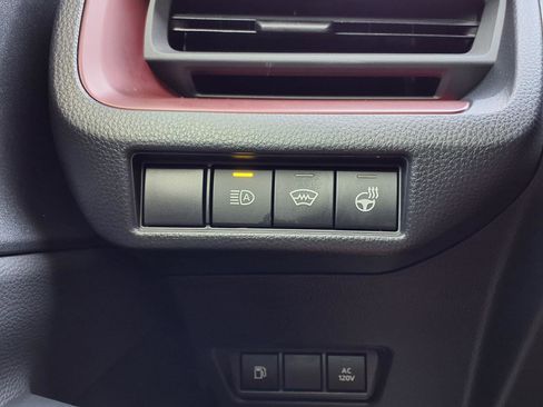 Used 2026 Toyota Prius Plug-In Hybrid image 19