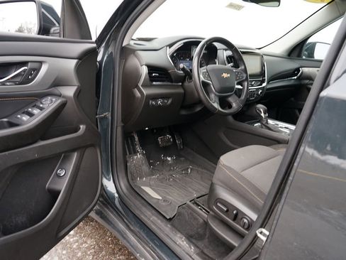 Used 2021 Chevrolet Traverse LT w/ LPO, Floor Liner Package image 13