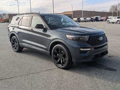 Certified 2022 Ford Explorer ST-Line w/ Class IV Trailer Tow Package