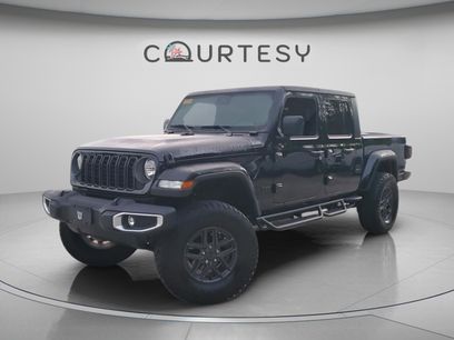 Used 2024 Jeep Gladiator Sport
