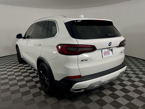 Used 2023 BMW X5 sDrive40i w/ Premium Package image 3
