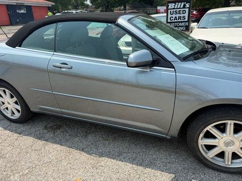 Used 2008 Chrysler Sebring Touring w/ Special Touring Group FWD image 7