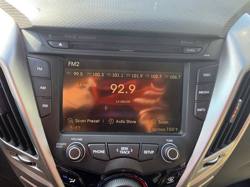 Used 2015 Hyundai Veloster w/ Option Group 02 FWD image 33