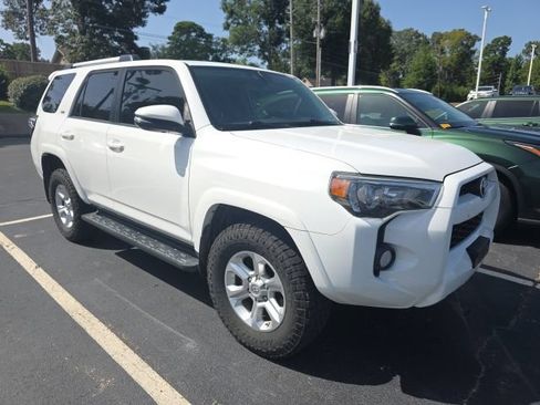 Used 2019 Toyota 4Runner SR5 Premium AWD/4WD image 3