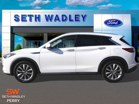 Used 2019 INFINITI QX50 Luxe w/ Navigation Package image 4