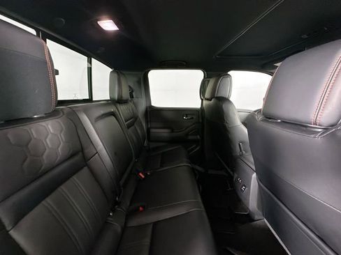 Used 2024 Nissan Frontier Pro-X w/ Pro Premium Package RWD image 26