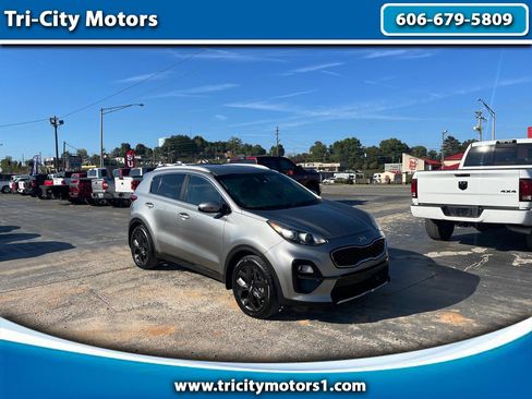 Used 2020 Kia Sportage S image 1