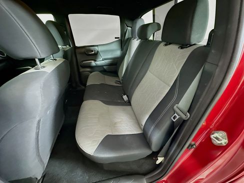 Used 2020 Toyota Tacoma TRD Off-Road w/ Technology Package RWD image 26