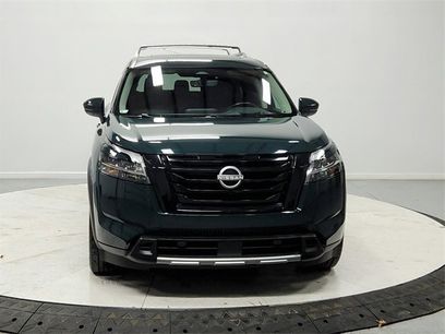 Used 2024 Nissan Pathfinder Platinum w/ Lighting Package (N93)